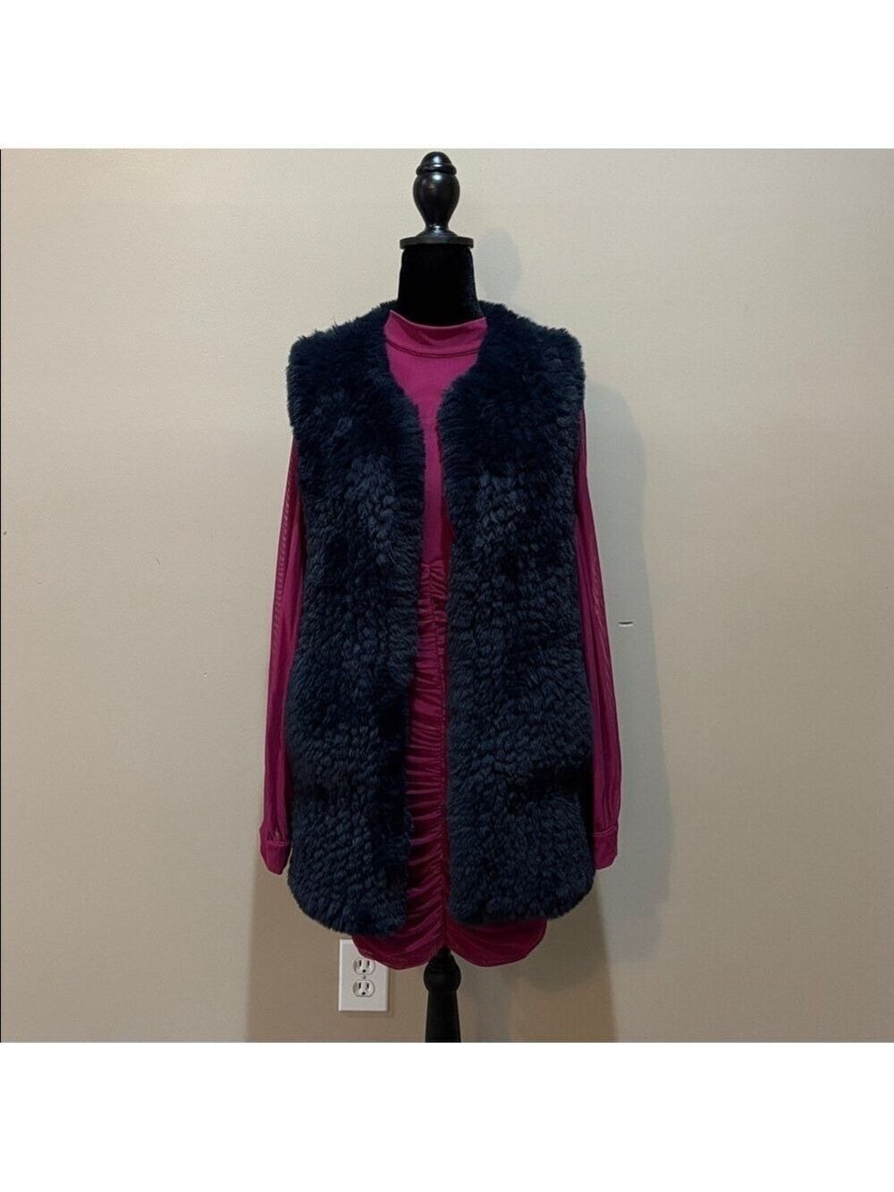 Love Token Navy Blue Faux Fur Vest With Pockets -Size XS